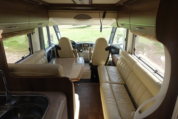 Bürstner Elegance I810 3.0 Kamkedja/AC/Solcell 12 of 30