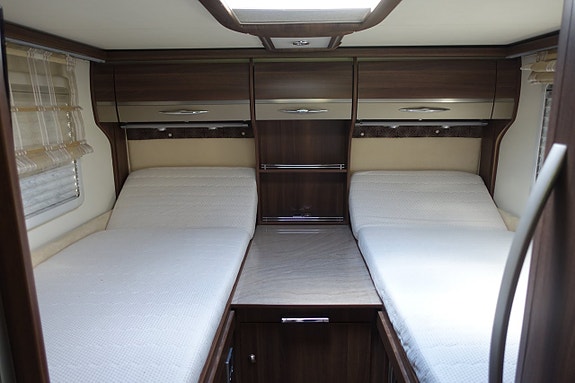 Bürstner Elegance I810 3.0 Kamkedja/AC/Solcell 28 of 30