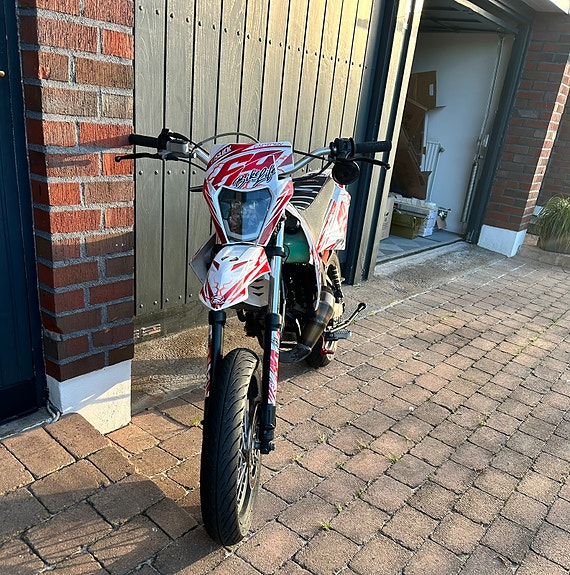 Derbi Senda SM50 Xtreme 2 of 6