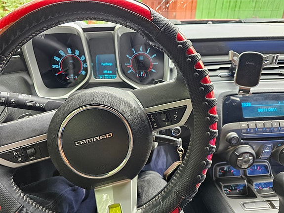 Chevrolet Camaro 18 of 18