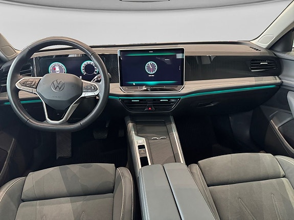 Volkswagen Passat 8 of 11