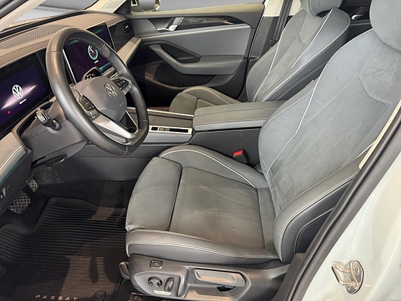 Volkswagen Passat 8 of 12