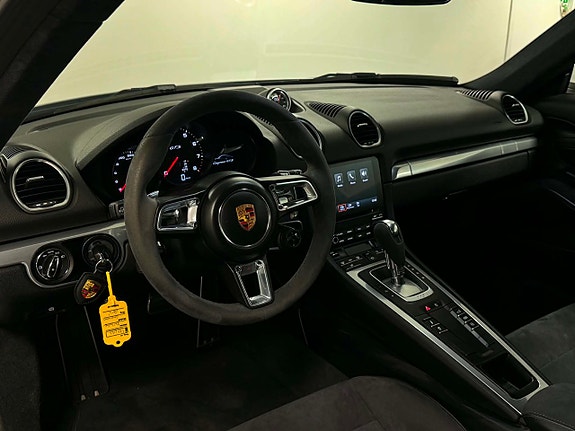 Porsche 718 Cayman GTS 14 of 21