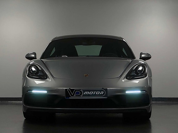Porsche 718 Cayman GTS 10 of 21