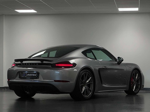 Porsche 718 Cayman GTS 6 of 21