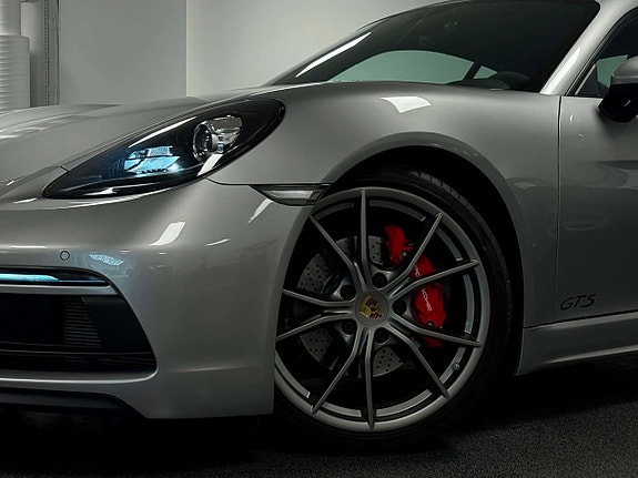Porsche 718 Cayman GTS 9 of 21