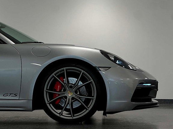 Porsche 718 Cayman GTS 12 of 21