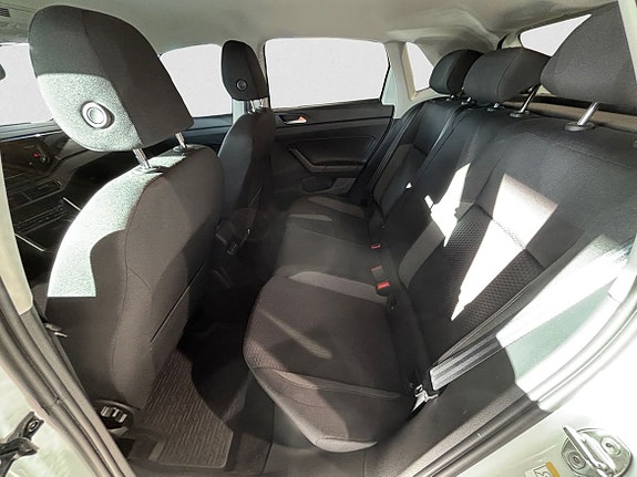 Volkswagen Polo 8 of 8