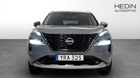 Nissan X-Trail 8 of 12