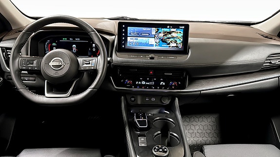 Nissan X-Trail 4 of 12