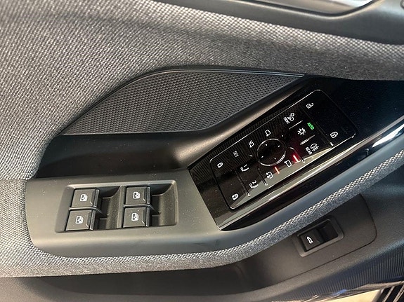 Audi A6 e-tron 6 of 13