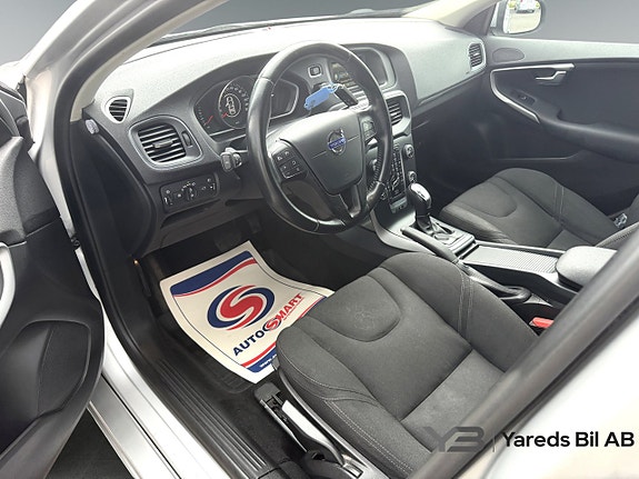 Volvo V40 7 of 9
