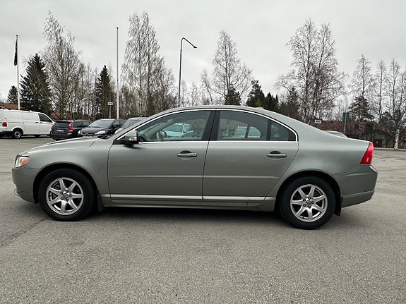 Volvo S80 3 of 12