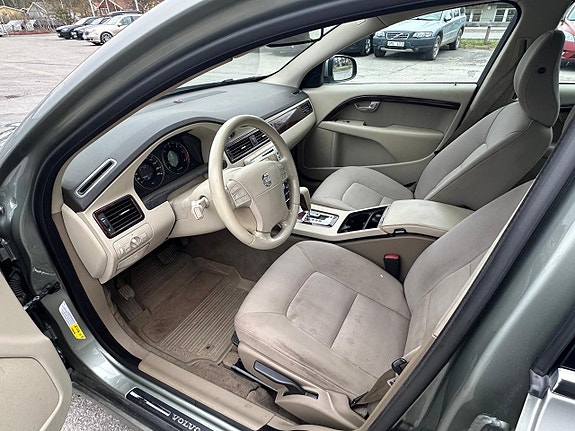 Volvo S80 11 of 12