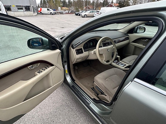 Volvo S80 10 of 12