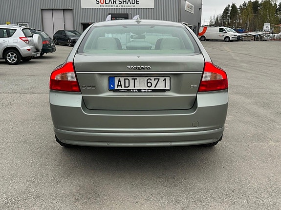 Volvo S80 6 of 12