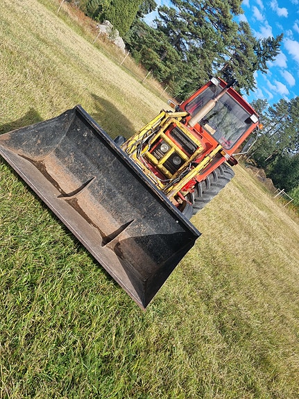 Volvo 2254 3 of 4