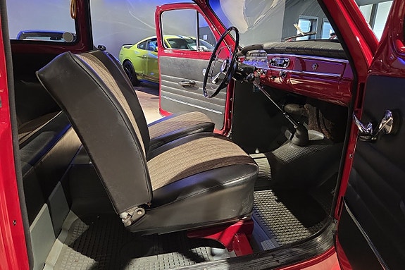 Volvo PV 21 of 27