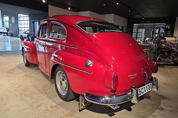 Volvo PV 3 of 27