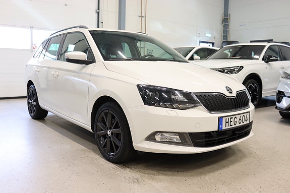 Skoda Fabia 2 of 28