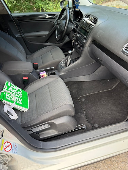 Volkswagen Golf VI 4 of 6