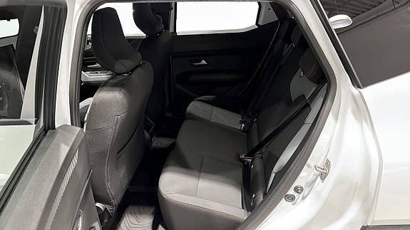 Dacia Duster 7 of 12