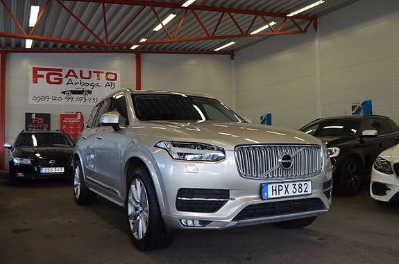 Volvo XC90 4 of 27