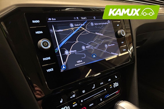 Volkswagen Passat Alltrack 17 of 26