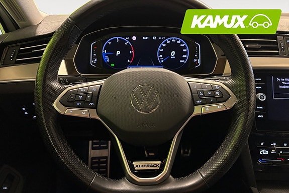 Volkswagen Passat Alltrack 13 of 26