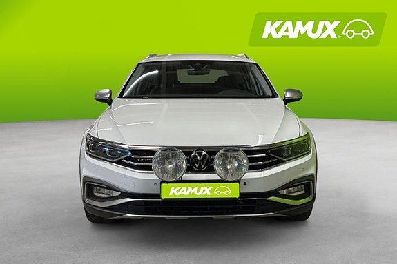 Volkswagen Passat Alltrack 6 of 26