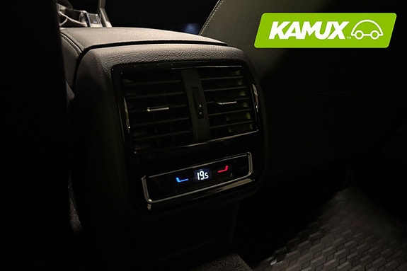 Volkswagen Passat Alltrack 23 of 26