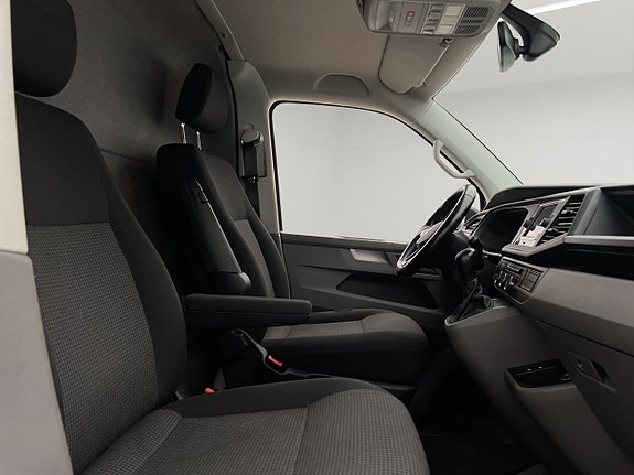 Volkswagen Transporter 25 of 30