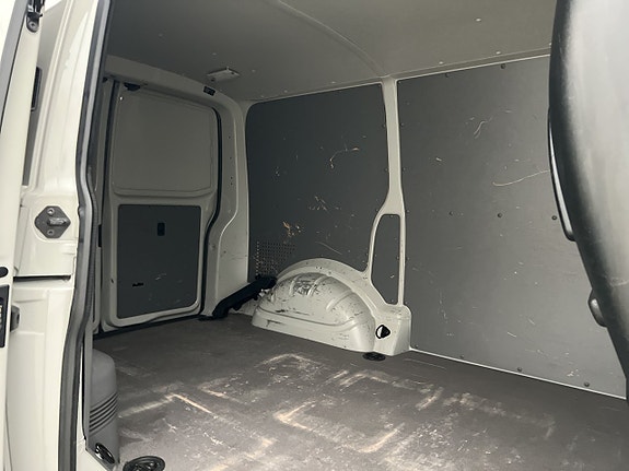 Volkswagen Transporter 11 of 30