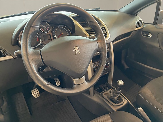 Peugeot 207 CC 10 of 13