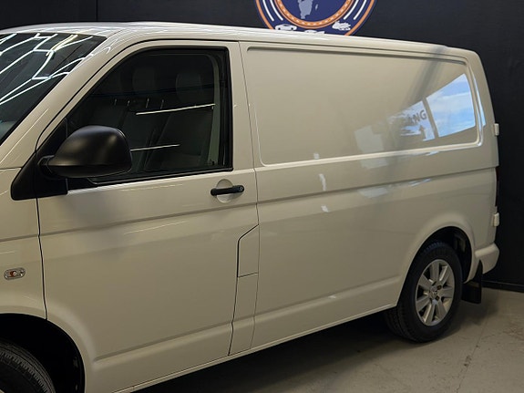 Volkswagen Transporter 14 of 22