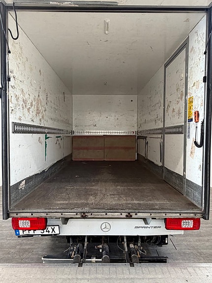 Mercedes-Benz Sprinter 317 8 of 14