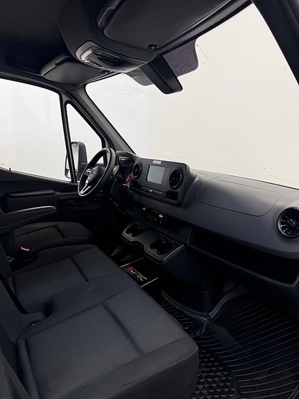 Mercedes-Benz Sprinter 317 14 of 14