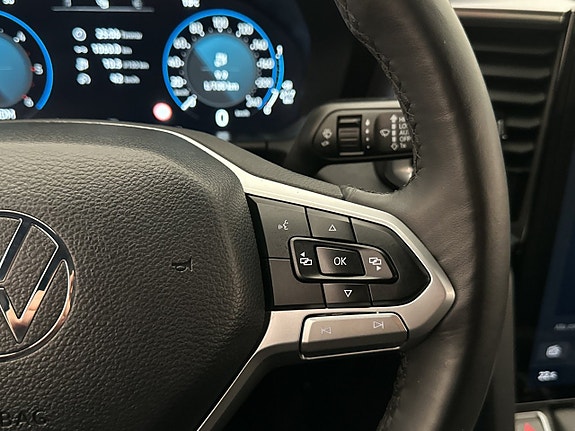 Volkswagen Amarok 21 of 30