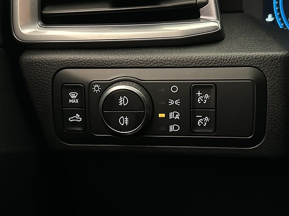 Volkswagen Amarok 18 of 30