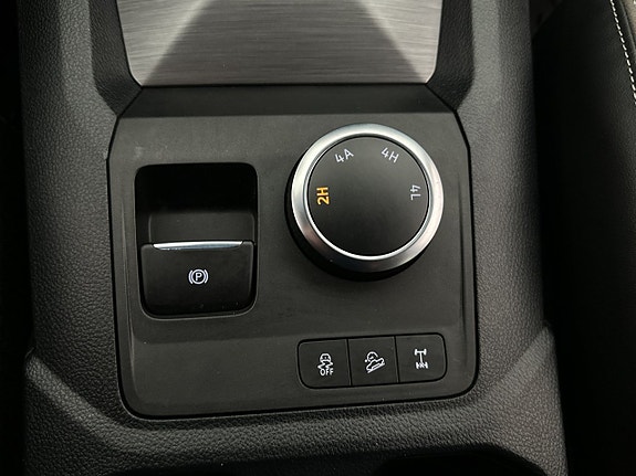 Volkswagen Amarok 30 of 30