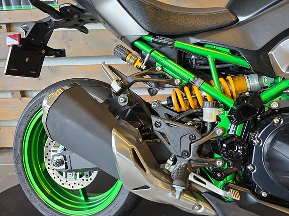 Kawasaki Z900 SE 6 of 13