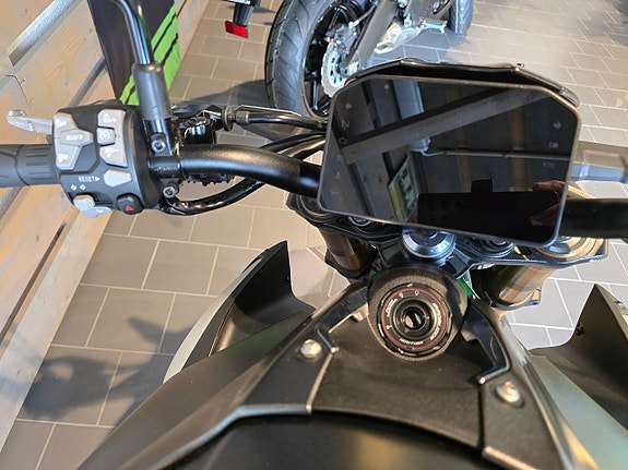 Kawasaki Z900 SE 5 of 13