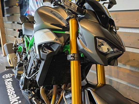 Kawasaki Z900 SE 11 of 13