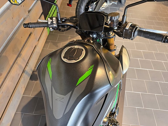 Kawasaki Z900 SE 4 of 13