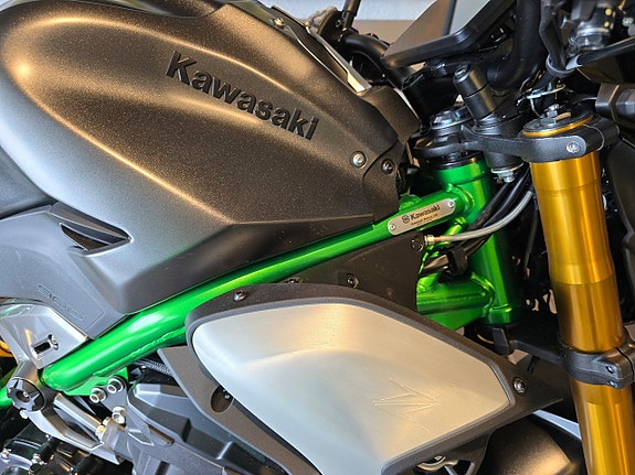 Kawasaki Z900 SE 12 of 13