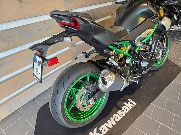 Kawasaki Z900 SE 2 of 13