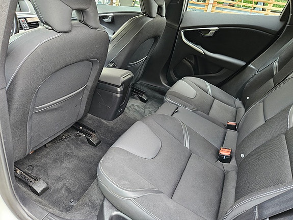Volvo V40 5 of 7