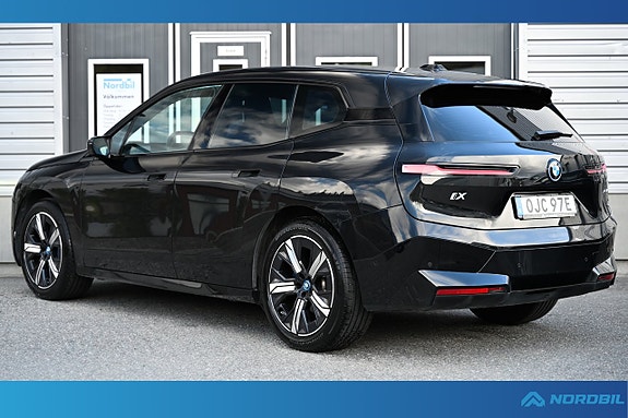 BMW iX 22 of 25