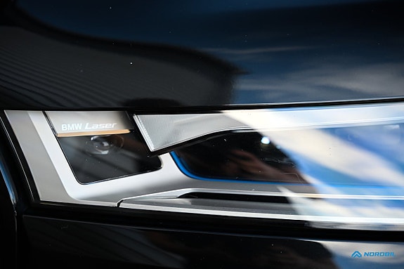 BMW iX 21 of 25