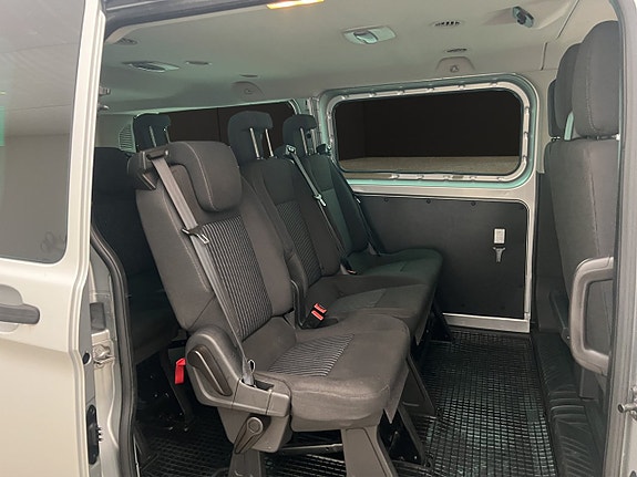 Ford Transit Custom 22 of 28
